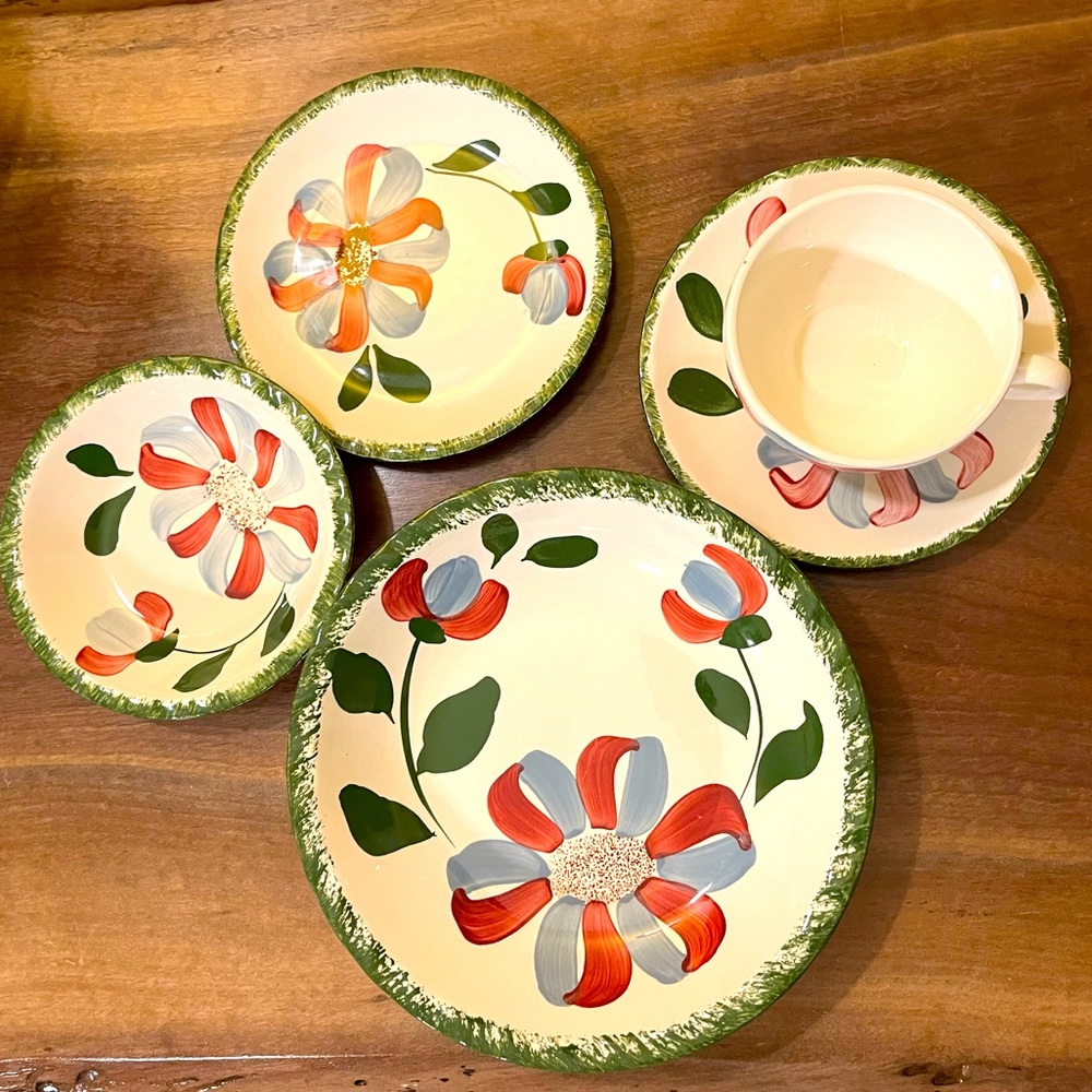 Vintage 5 Piece Hand Painted Blue Ridge Southern Potteries Whirligig Dish Set